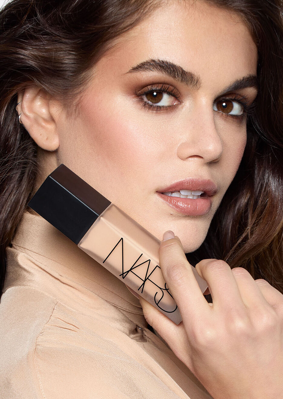 GÖZ KAMAŞTIRAN GÖRÜNÜM