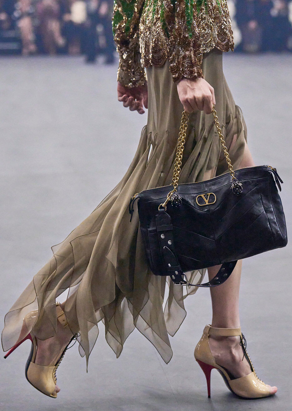 PODYUMDAN KOLEKSİYONUNUZA