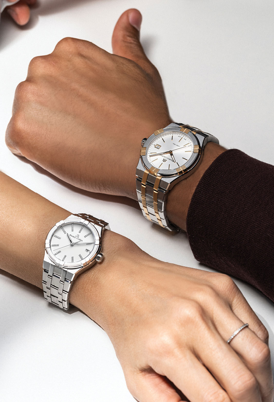 KARAKTERİSTİK DOKUNUŞ Saat