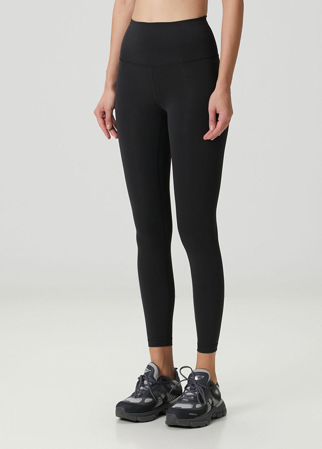 lululemon Wunder Train High Rise Siyah Tayt 25" görsel 3