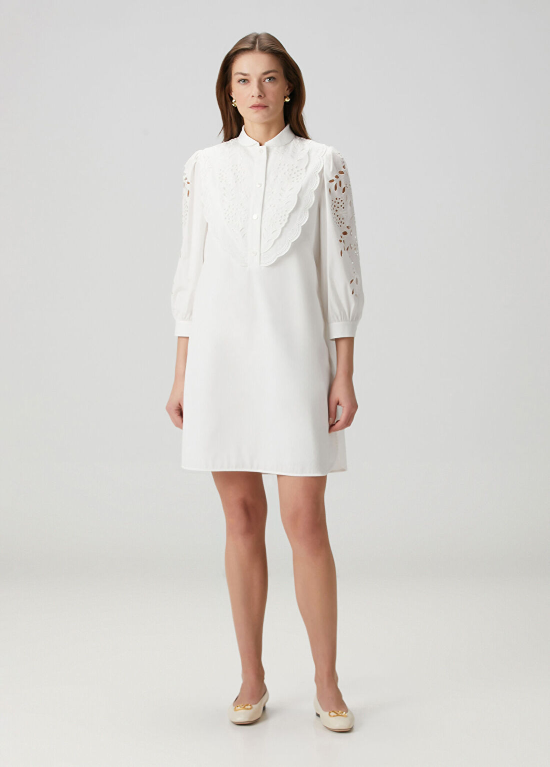 Valentino Beyaz Nakışlı Mini Elbise