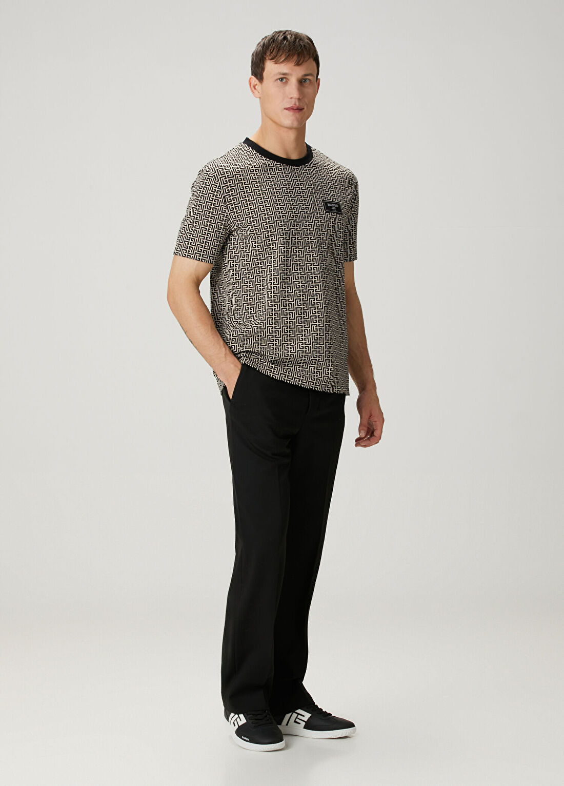 Balmain Siyah Beyaz Logo Desenli T-shirt görsel 2