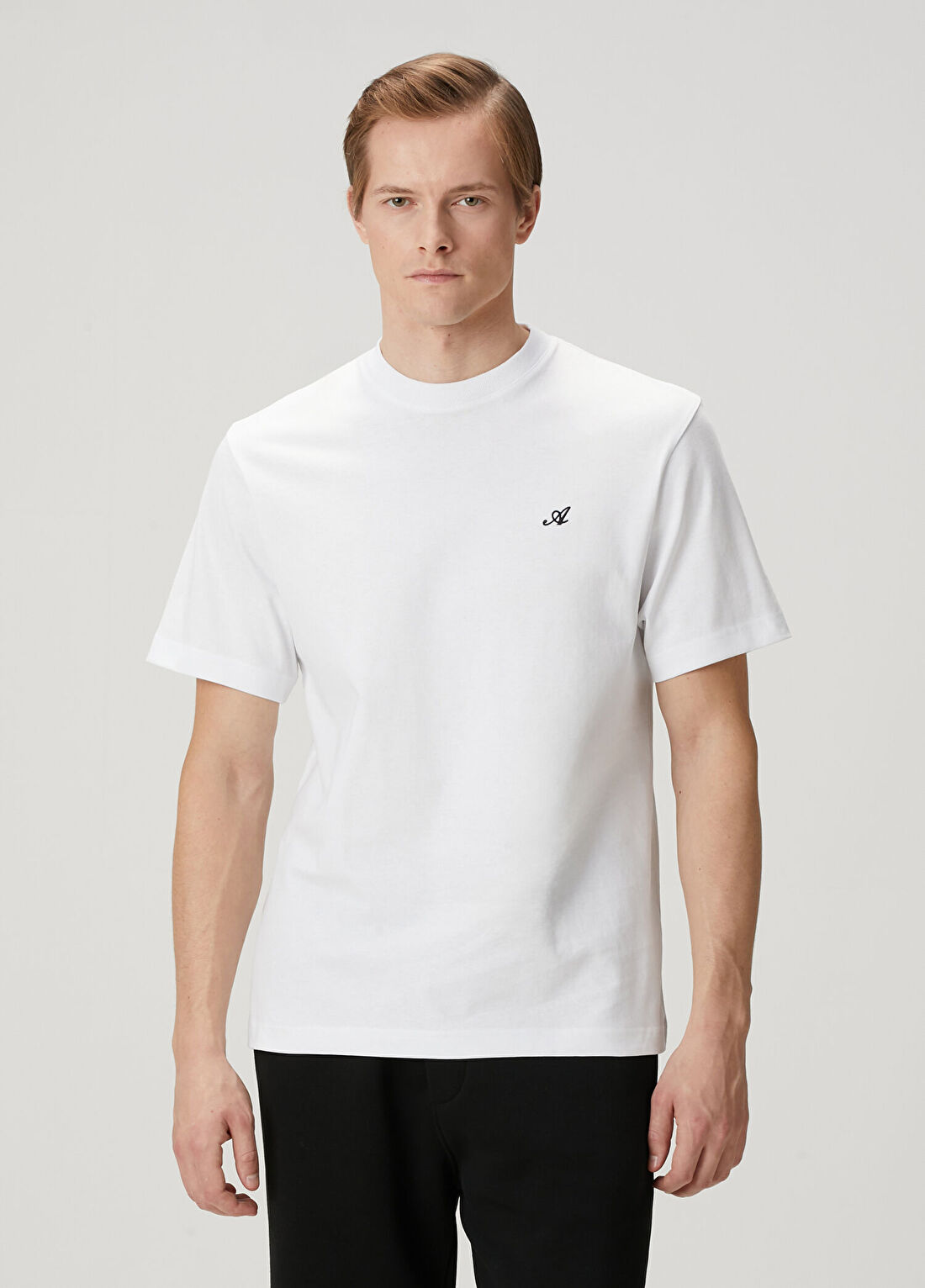 Axel Arigato Signature Beyaz Logo Nakışlı T-shirt