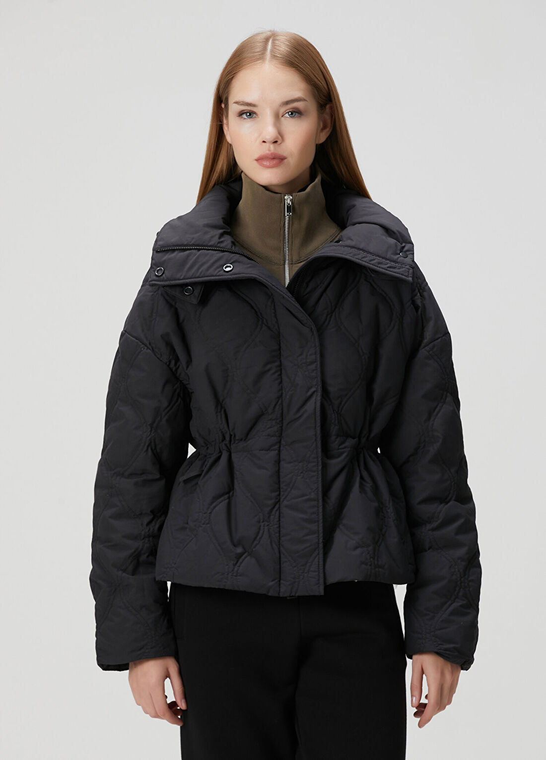 Canada Goose Alessia Siyah Kapüşonlu Mont