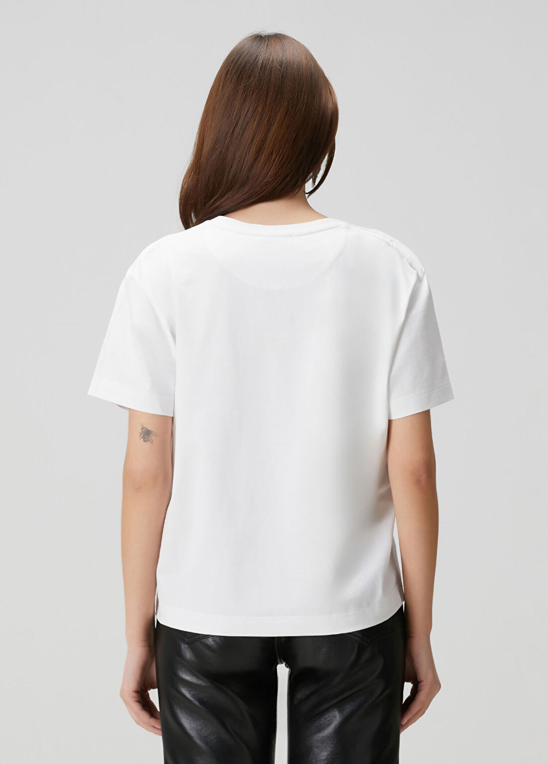 McQueen Beyaz Baskılı T-shirt görsel 4