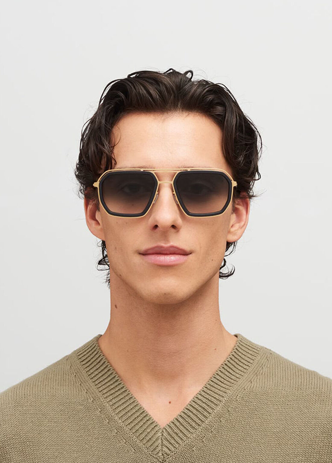 Mykita Mylon Hybrid Mojave Mh7 Pitch Gld Raw Blk Grad Altın Rengi Titanyum Unisex Güneş Gözlüğü görsel 3