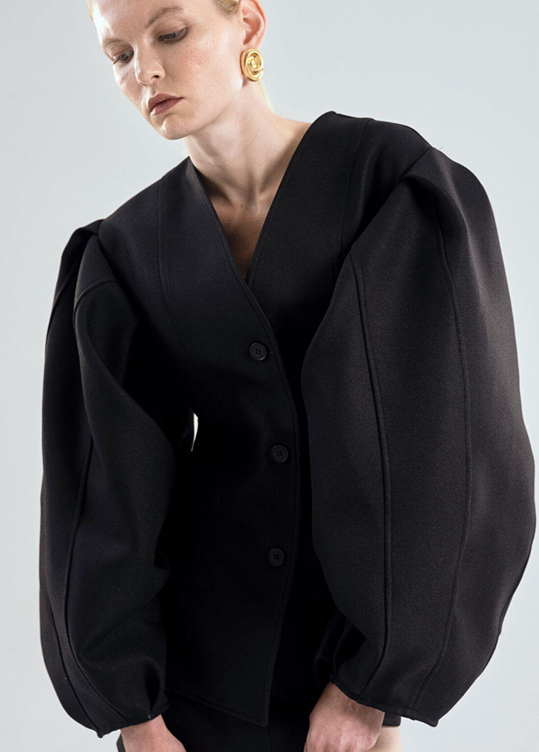Ghüt W Me Elvira Siyah Kol Detaylı Slim Fit Kadın Blazer Ceket görsel 4