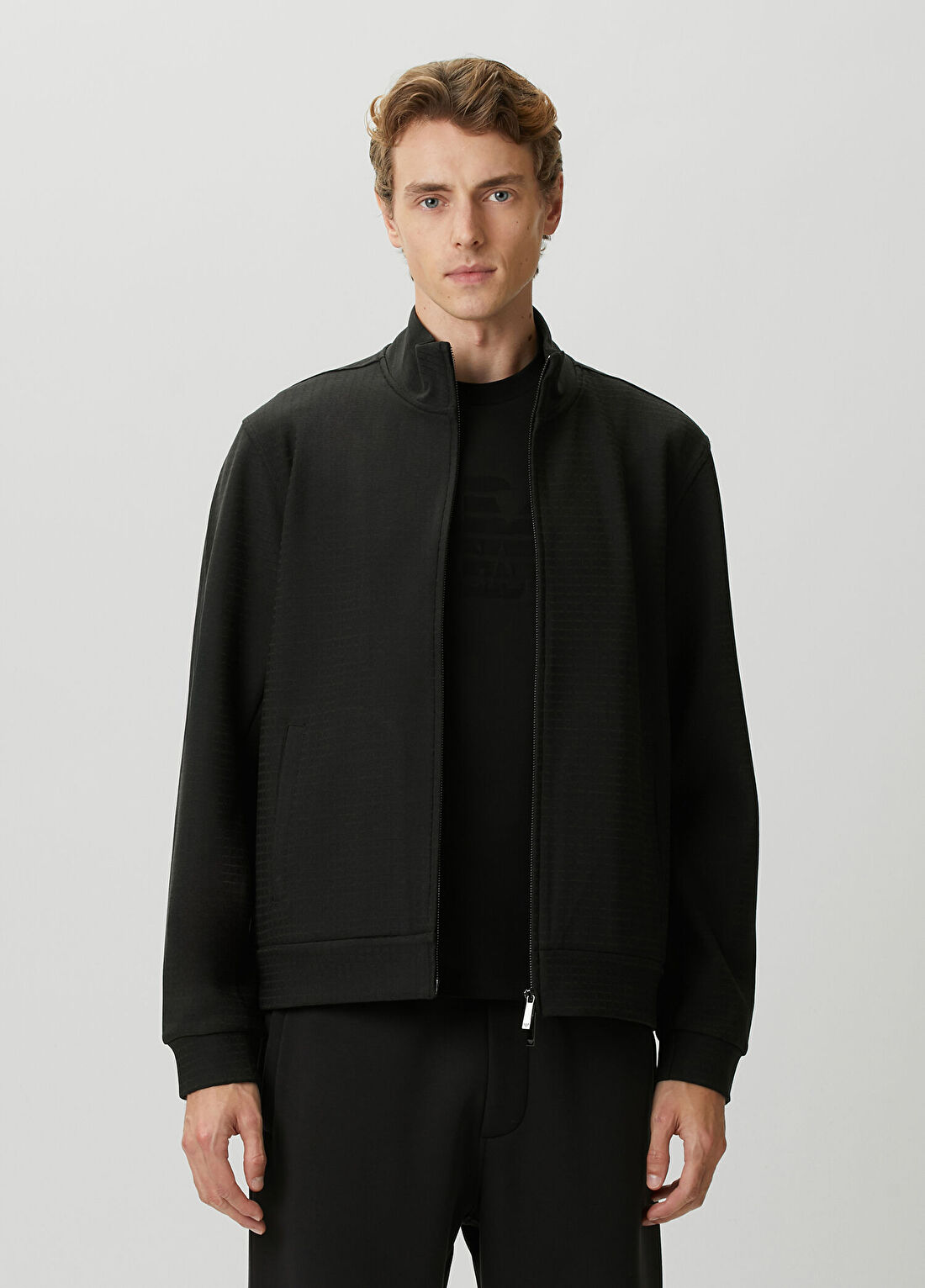 Emporio Armani Siyah Jakarlı Sweatshirt
