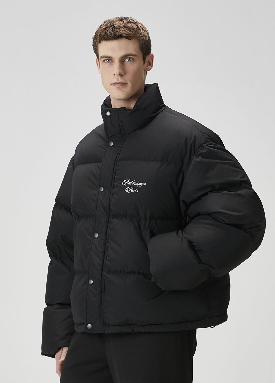 Balenciaga Siyah Logo Nakışlı Puff Mont görsel 3
