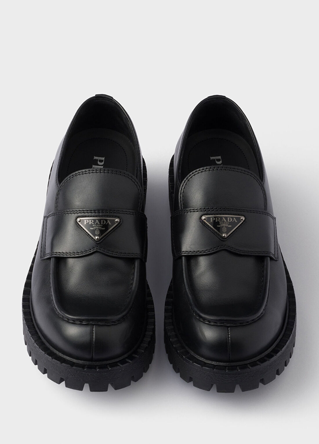 Prada Siyah Fırçalanmış Deri Erkek Makosen görsel 4