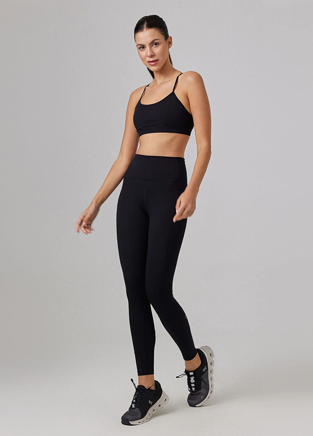 Glo Studio Amelie Glossy Legging Jet Black Kadın Spor Tayt görsel 2