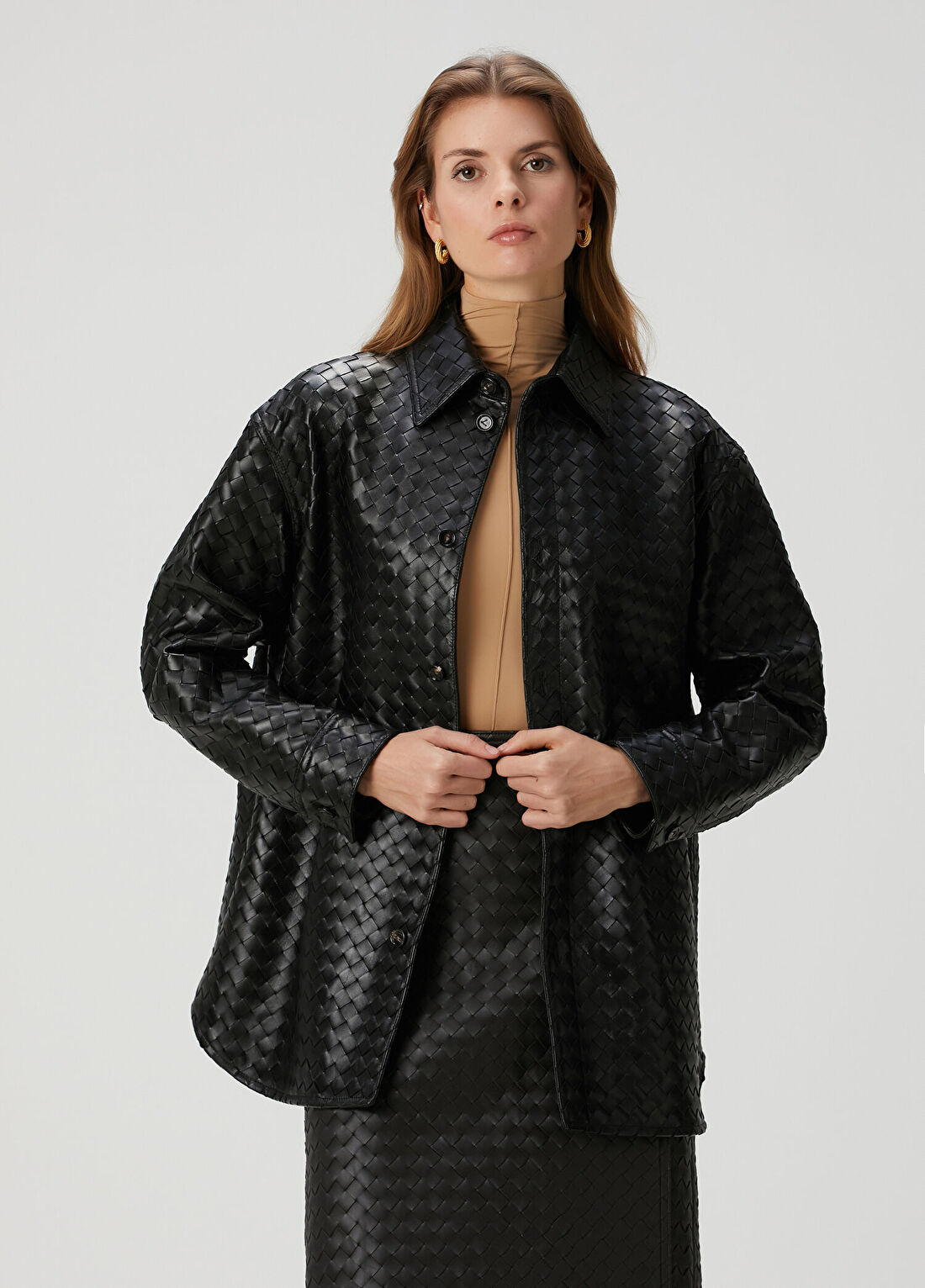 Bottega Veneta Intrecciato Siyah Deri Gömlek