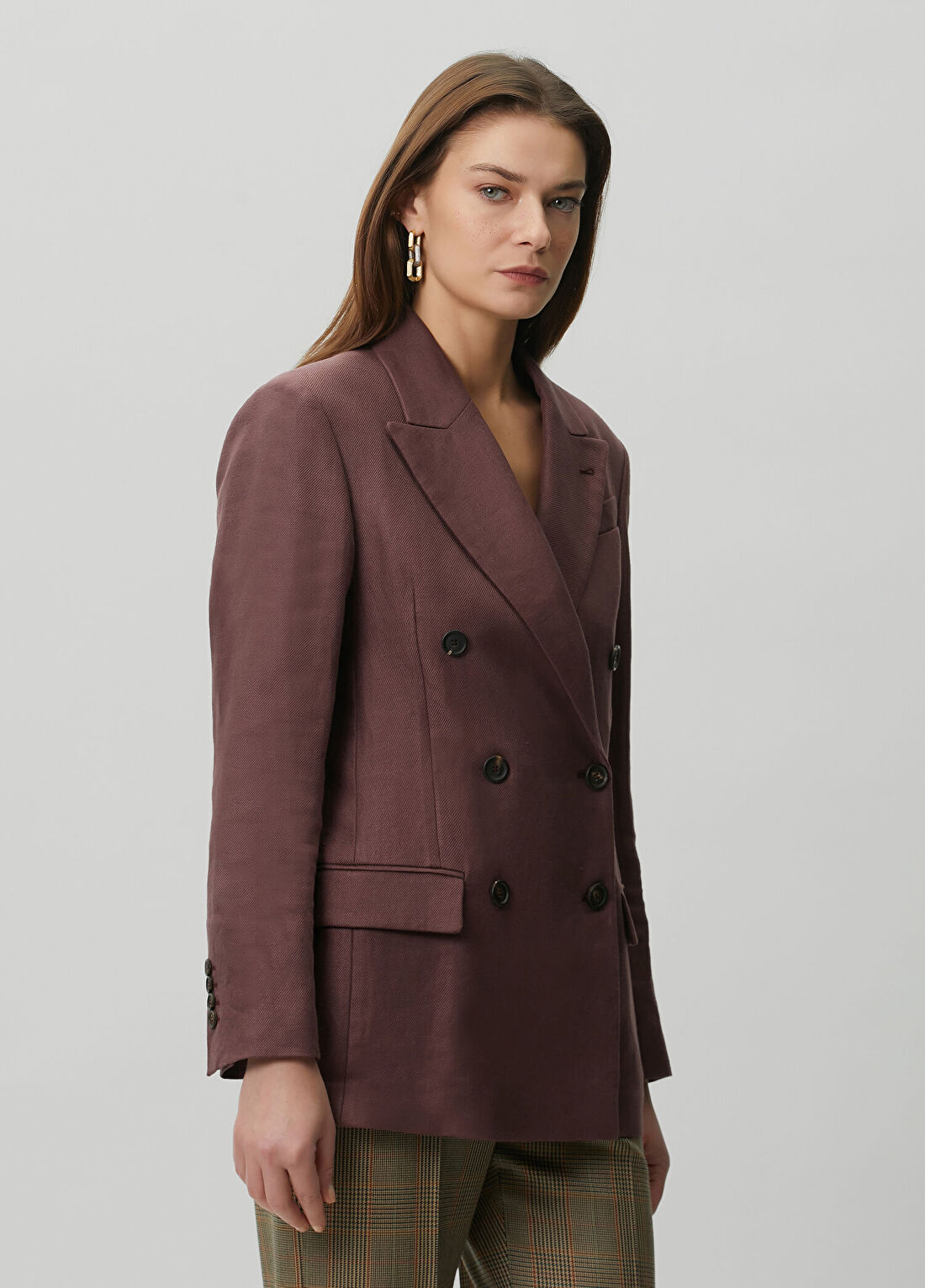 Brunello Cucinelli Mürdüm Kruvaze Keten Ceket görsel 3