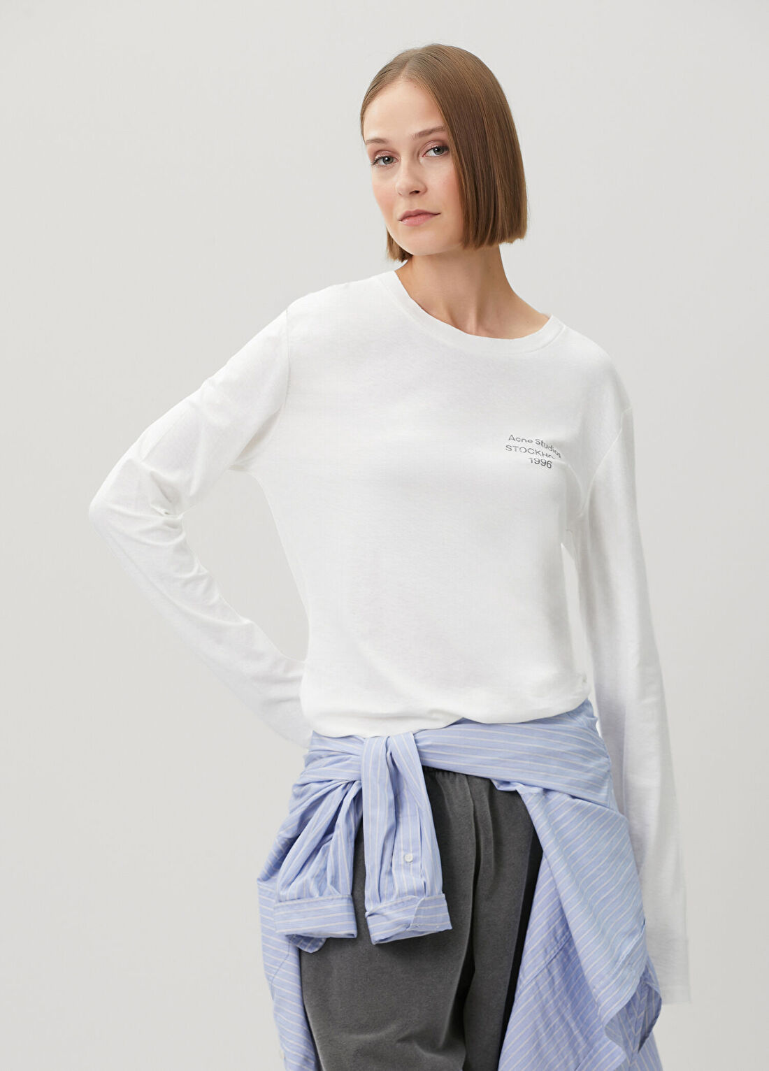 Acne Studios Beyaz Logolu Uzun Kol T-shirt