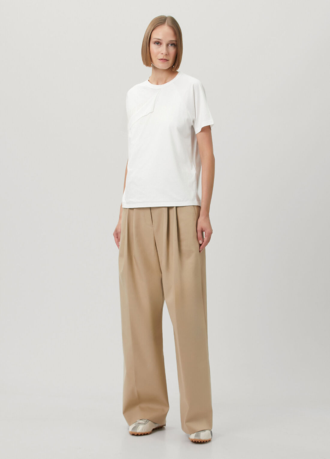 MM6 Maison Margiela Kırık Beyaz Drapeli T-shirt görsel 2