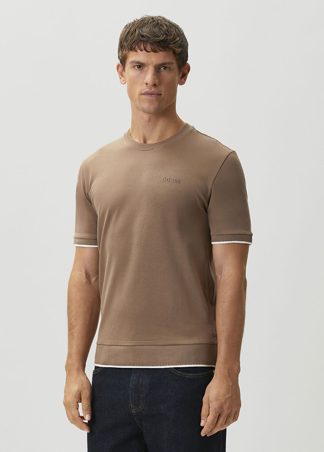 Guess Franc Regular Fit Koyu Bej T-shirt görsel 3