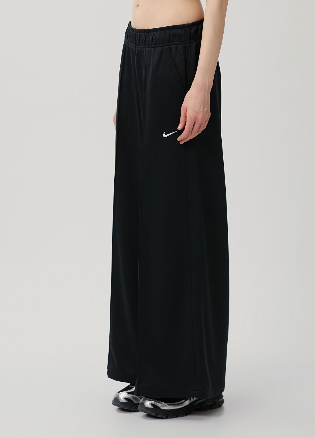 Nike Wide Leg Siyah Eşofman Altı görsel 3