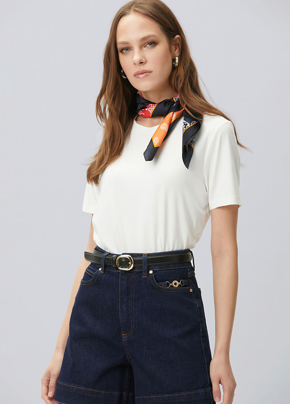 Network Beyaz Bisiklet Yaka Basic T-shirt