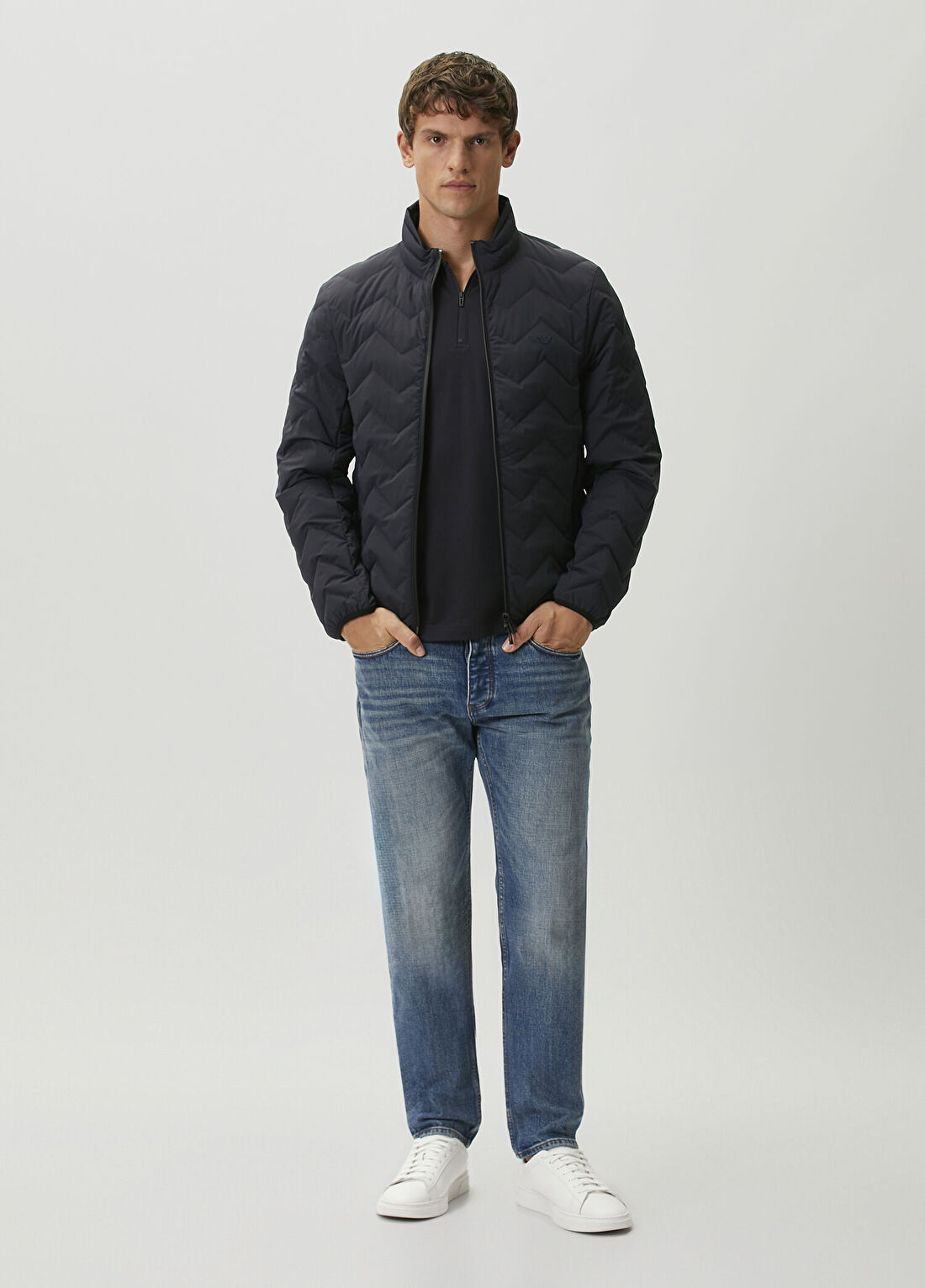 Emporio Armani Lacivert Kapitoneli Mont görsel 2