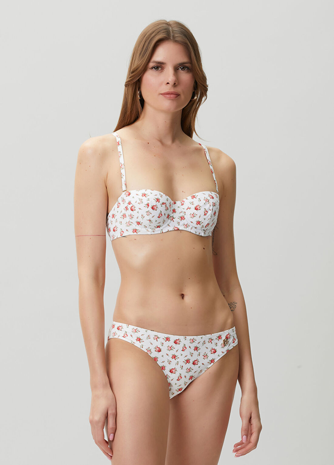 Dolce&Gabbana Beyaz Çiçek Desenli Bikini Takımı görsel 2