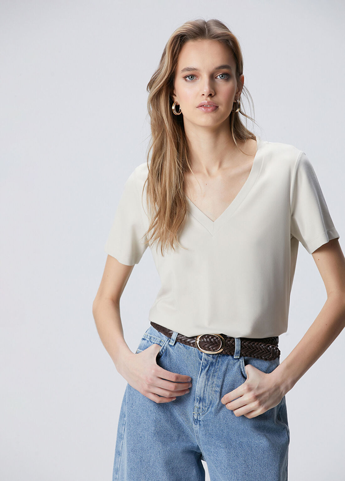 Network Taş V Yaka Basic T-shirt