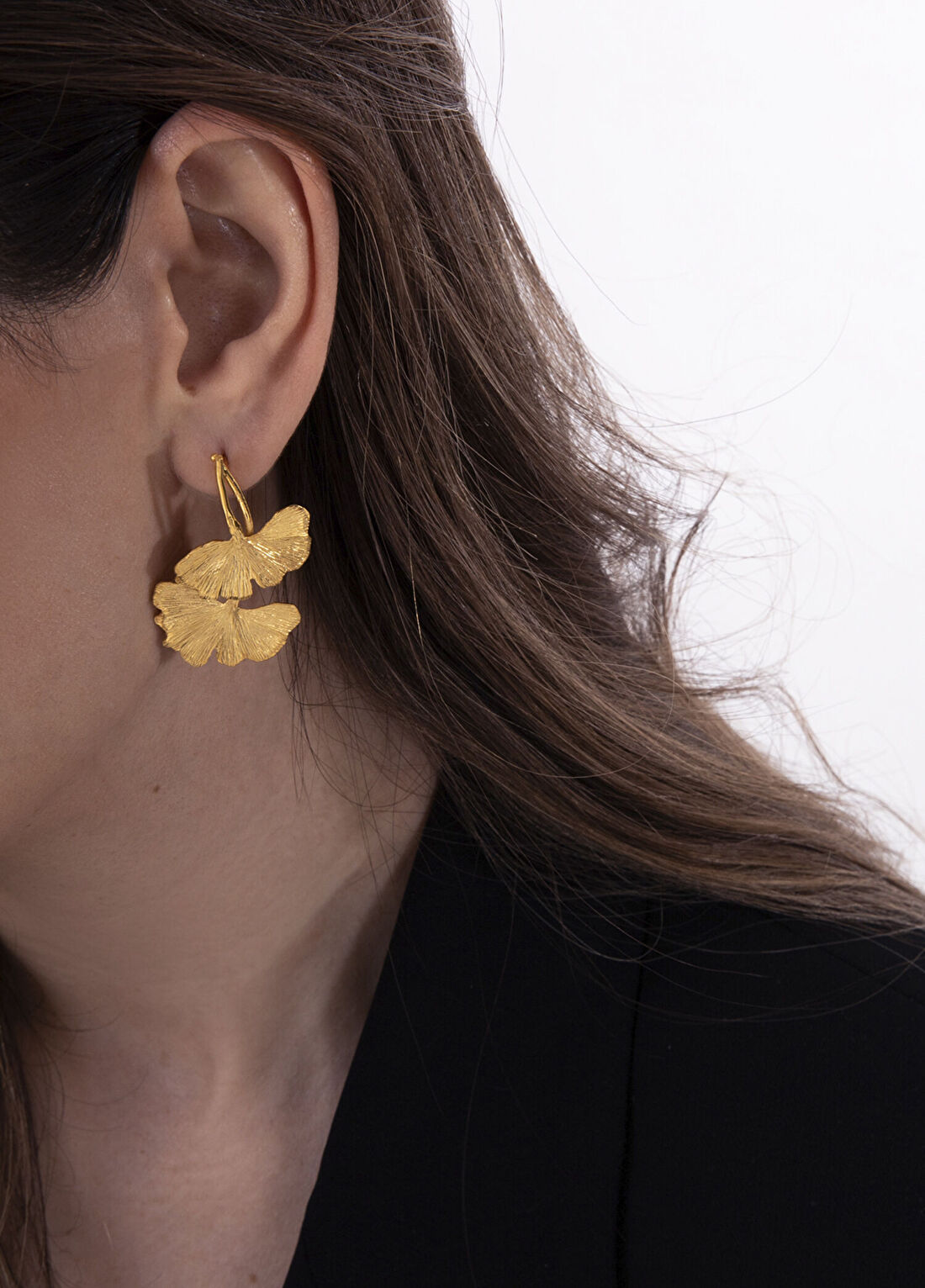 Ezra Baghaki Jewellery Ginkgo Dalları 925 Ayar Gümüş Üzeri 22 Ayar Altın Kaplama Kadın Küpe görsel 3
