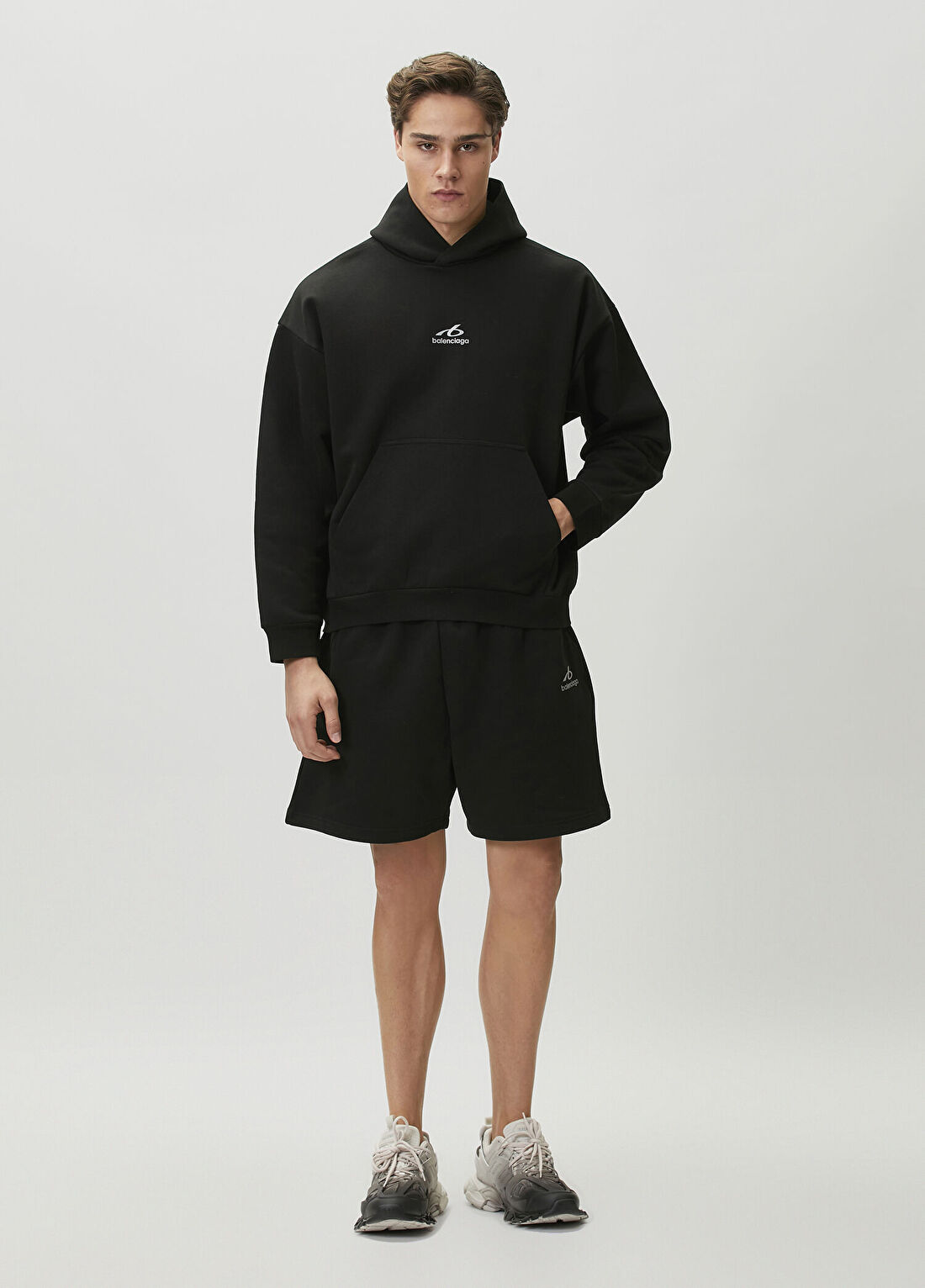 Balenciaga Siyah Kapüşonlu Sweatshirt görsel 2