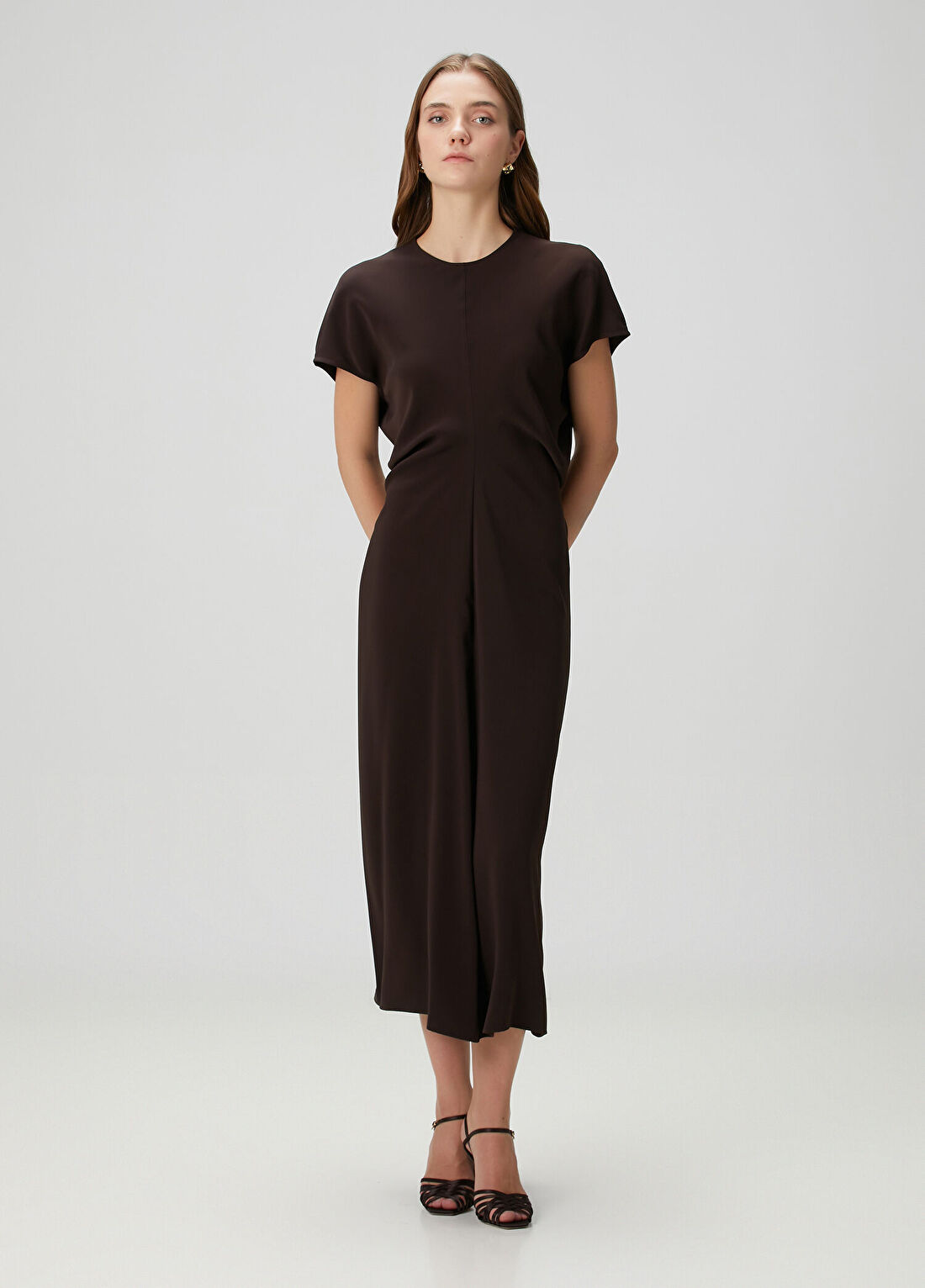 Beymen Collection Kahverengi Dökümlü Midi Elbise