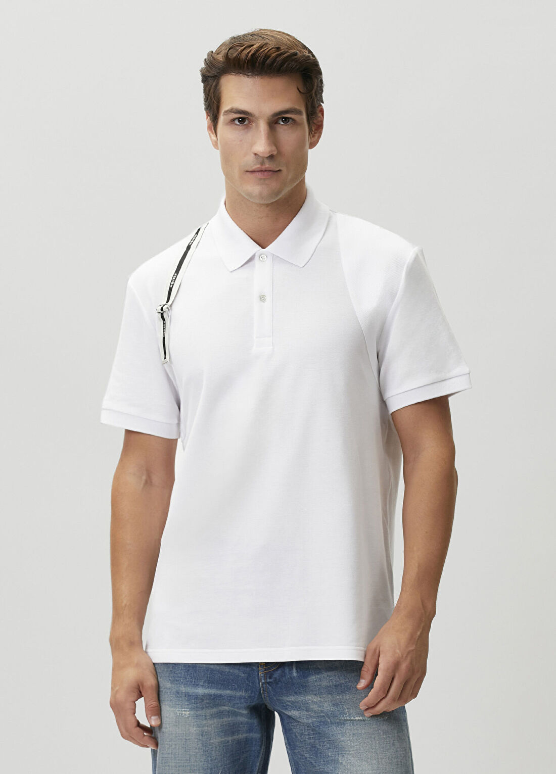 McQueen Beyaz Askı Detaylı Polo T-shirt