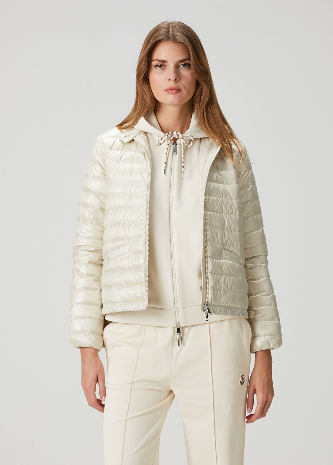 Moncler Azalee Kırık Beyaz Mont