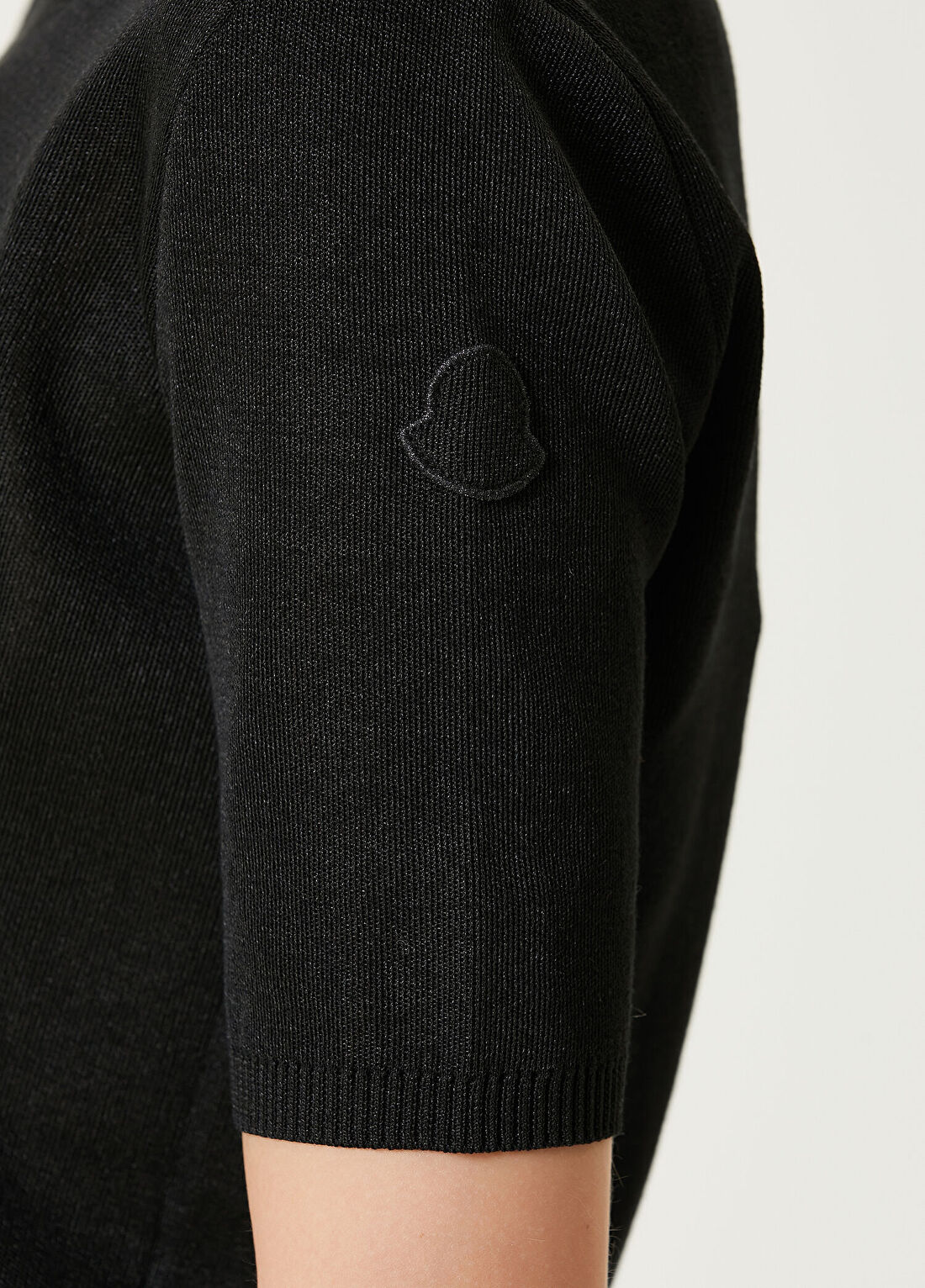 Moncler Siyah Kısa Kol Triko görsel 4