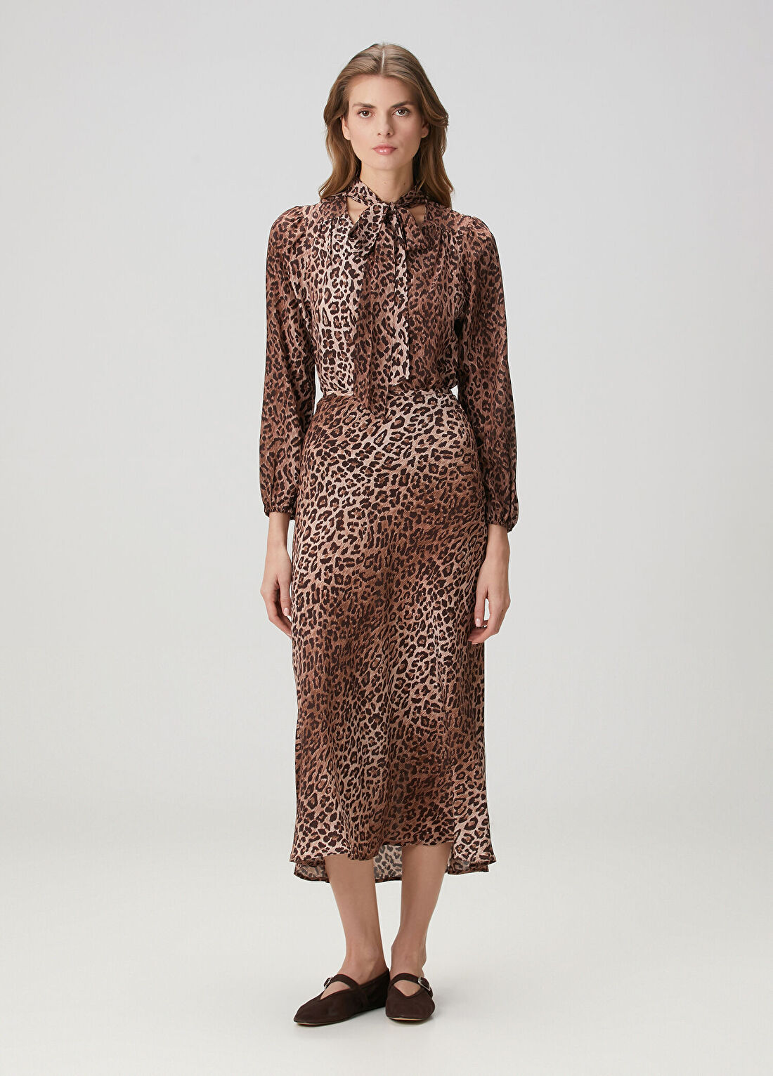 Rixo Moss Leopar Desenli İpek Bluz görsel 2