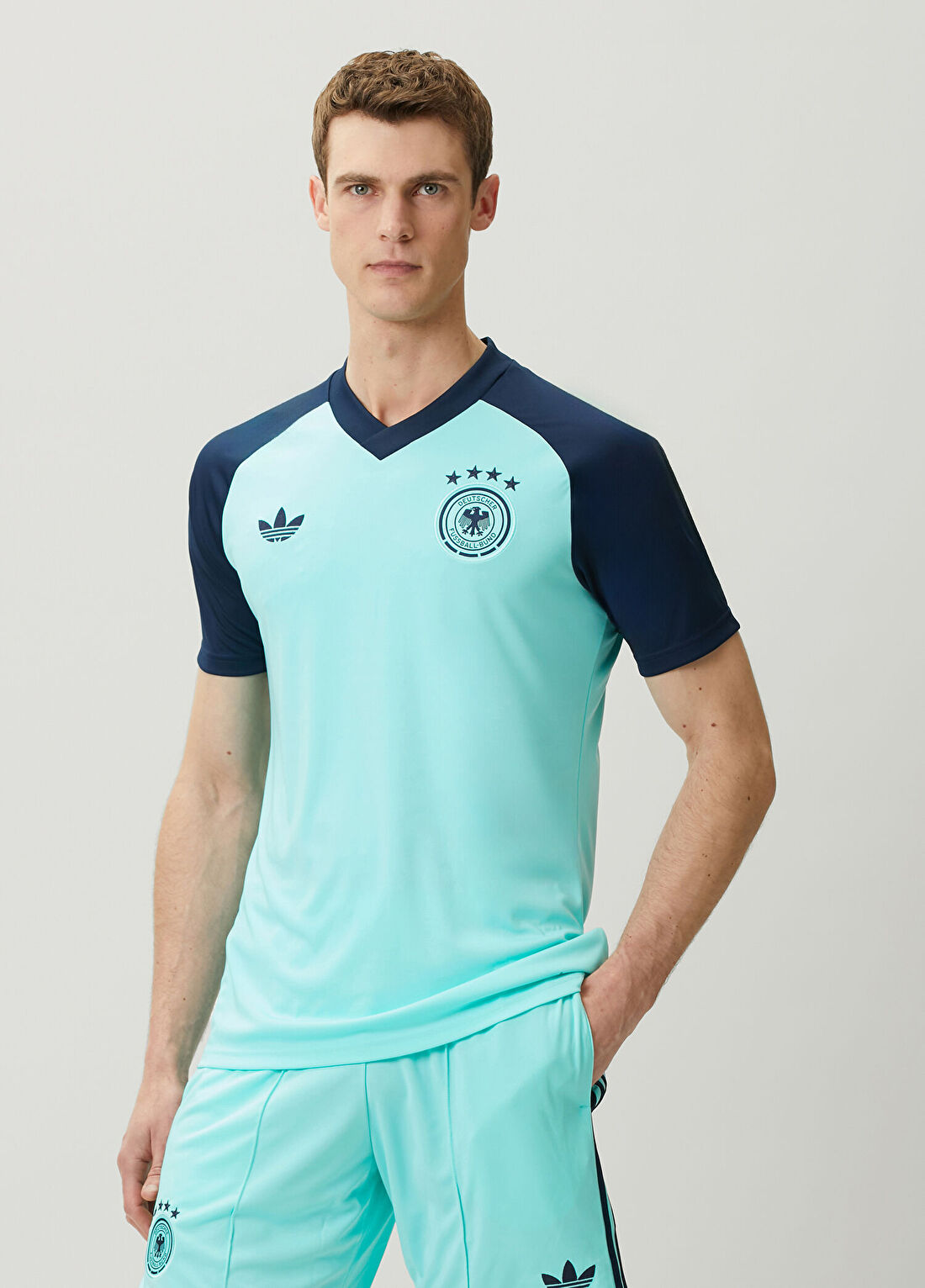 Adidas Almanya 26 Deplasman Maç Öncesi Forması görsel 3
