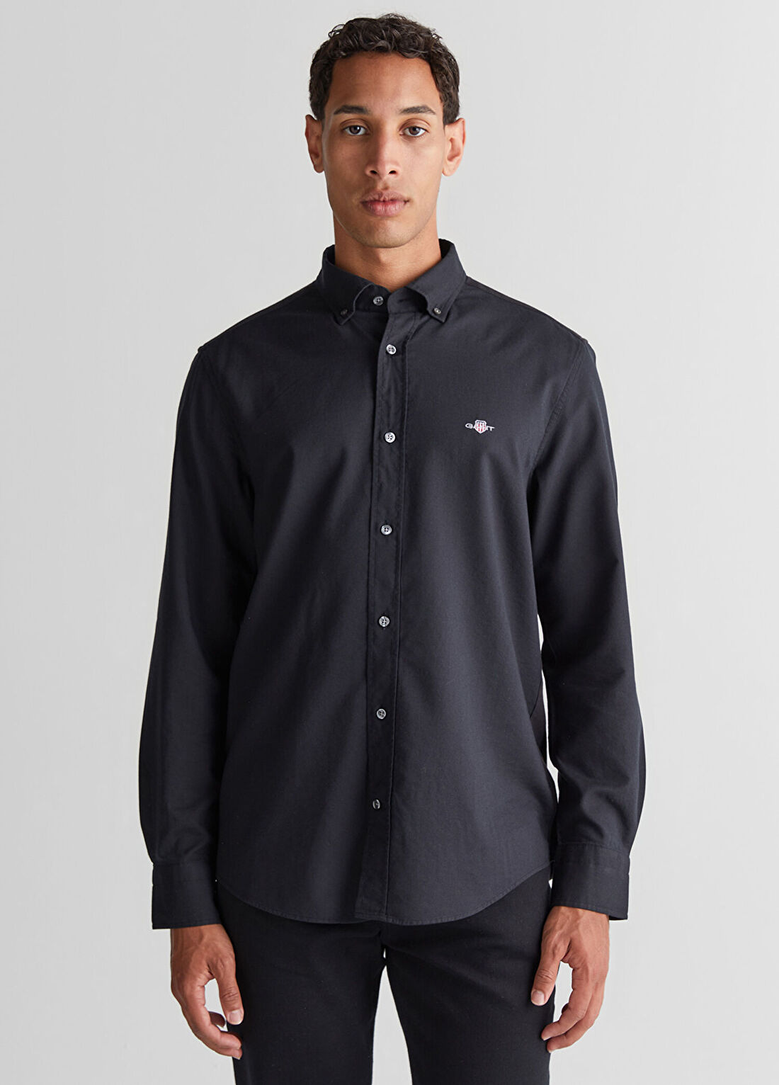 Gant Siyah Regular Fit Düğmeli Yaka Uzun Kollu Erkek Gömlek