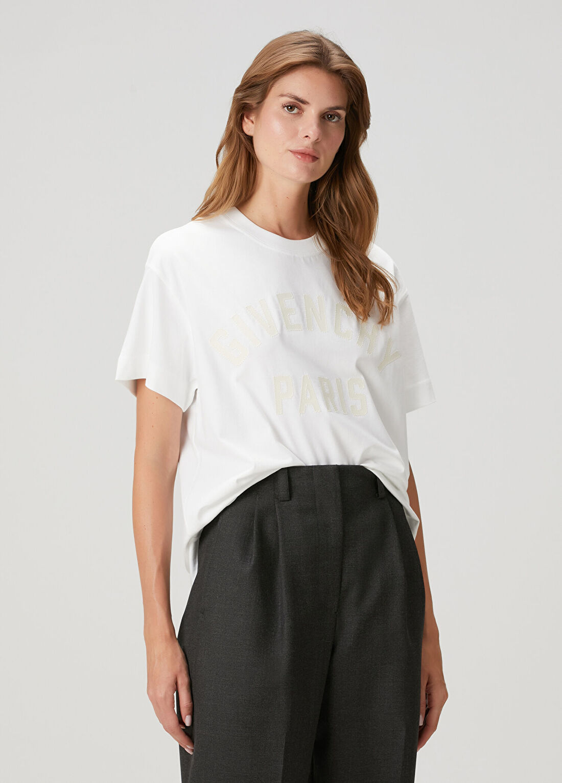 Givenchy Boxy Fit Beyaz Logolu T-shirt