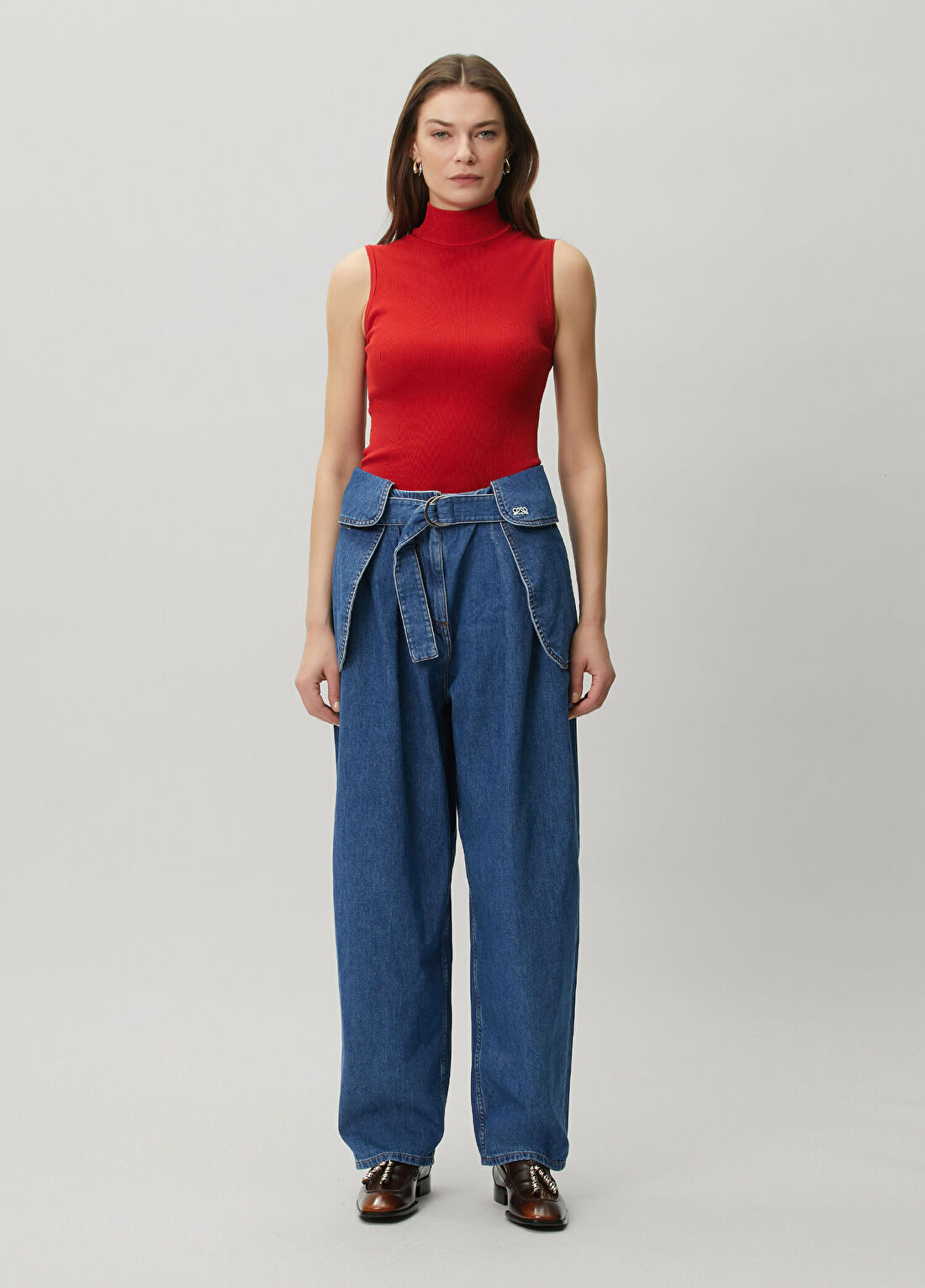 Loewe Kırmızı Ribli Kolsuz Bluz görsel 2
