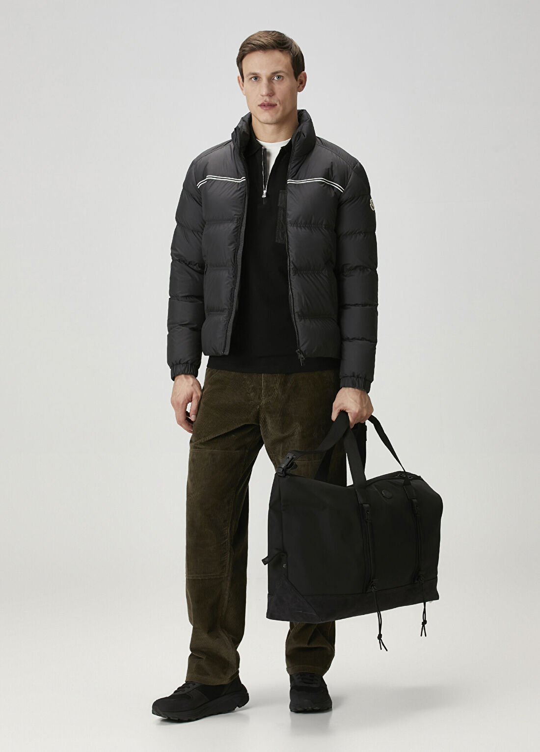 Moncler Siyah Puff Mont