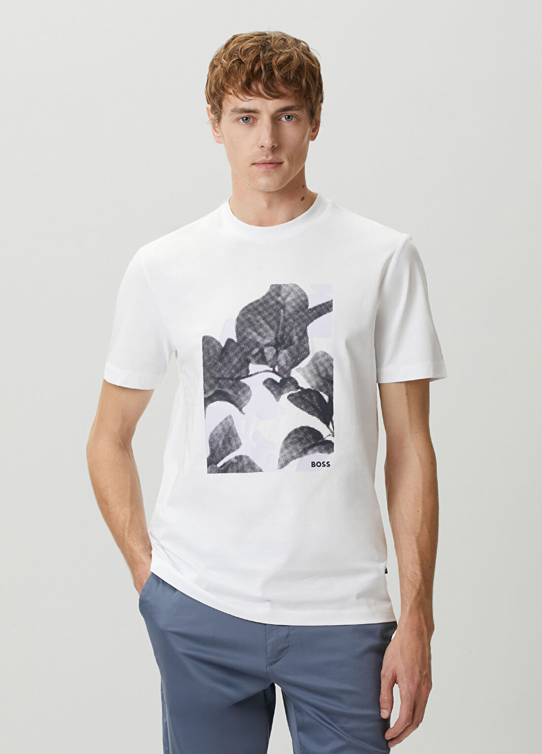 Boss Beyaz Çiçek Baskılı T-shirt