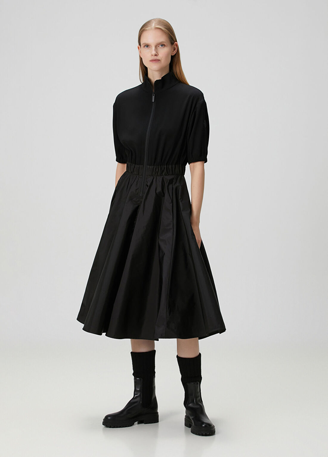 Moncler Siyah Midi Saten Elbise