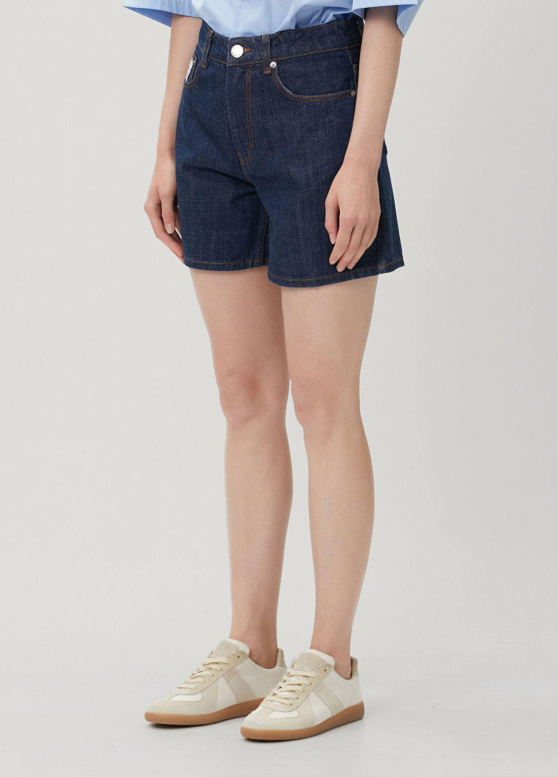 Ami Paris Lacivert Logo Patchli Denim Şort görsel 2