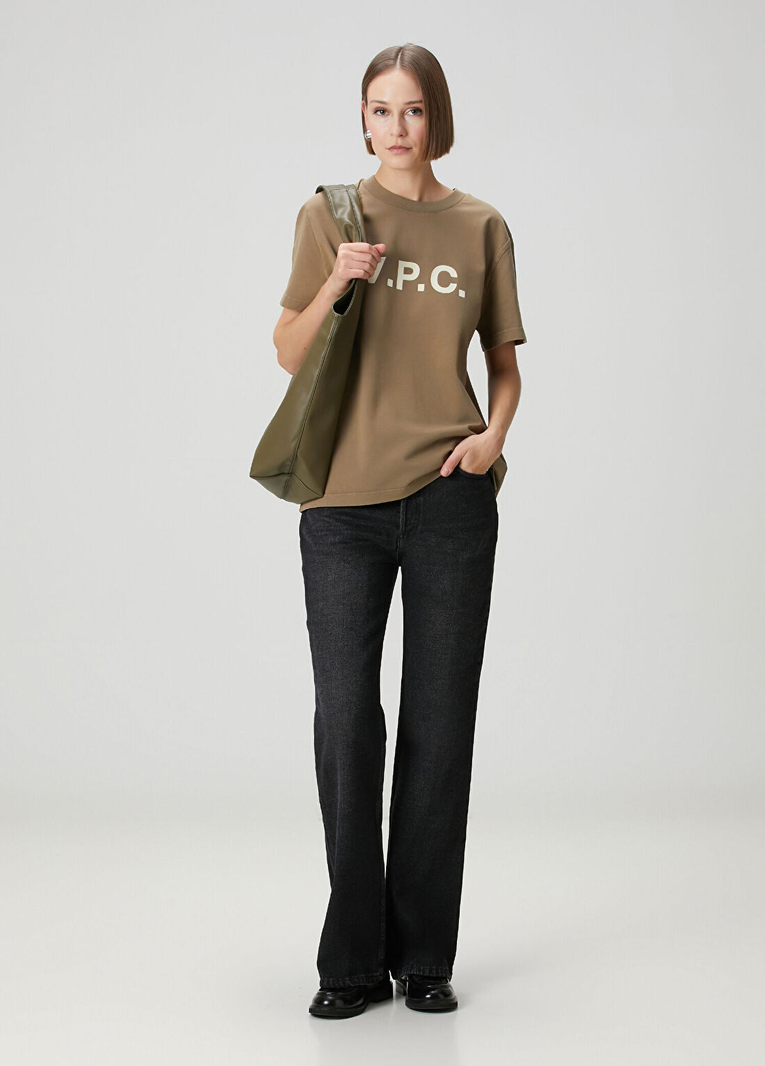 A.P.C. Haki Logolu T-shirt görsel 2