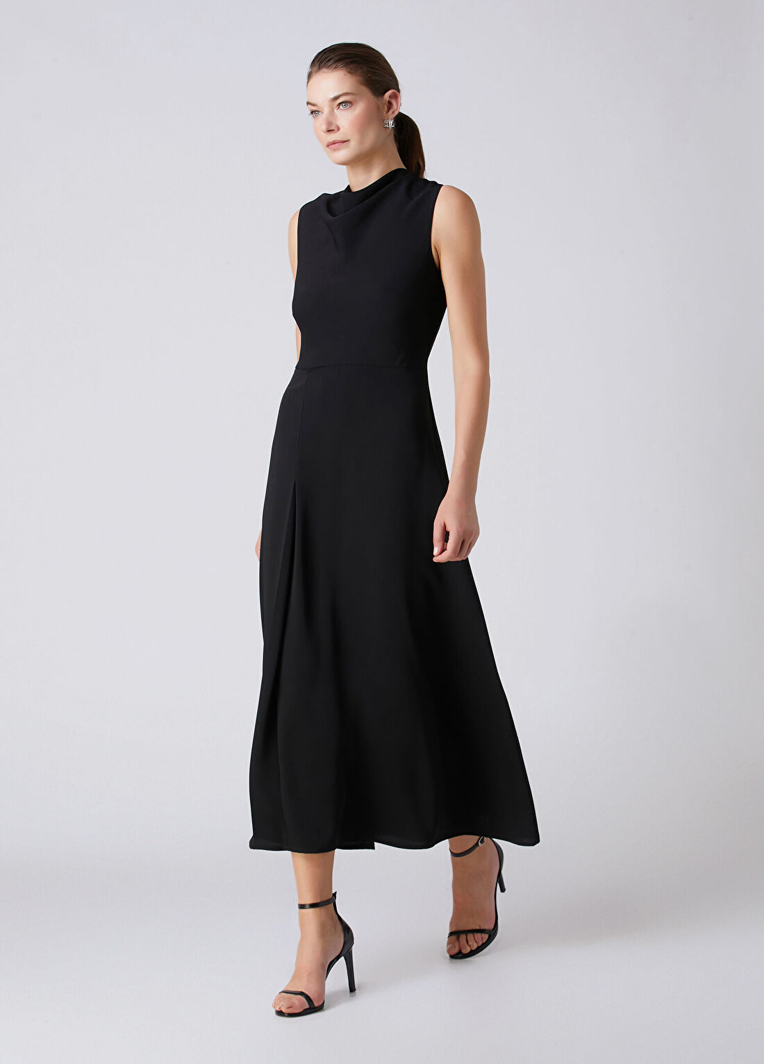 Beymen Collection Siyah Dökümlü Midi Elbise
