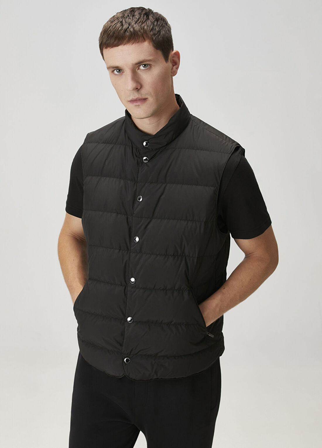 Beymen Collection Siyah Kapitoneli Yelek görsel 2