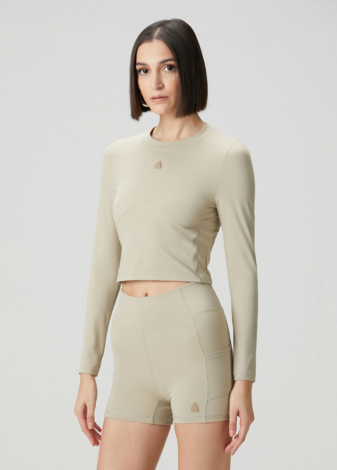 Academia Vizon Ön Arka Dikiş Detaylı Crop Sweatshirt
