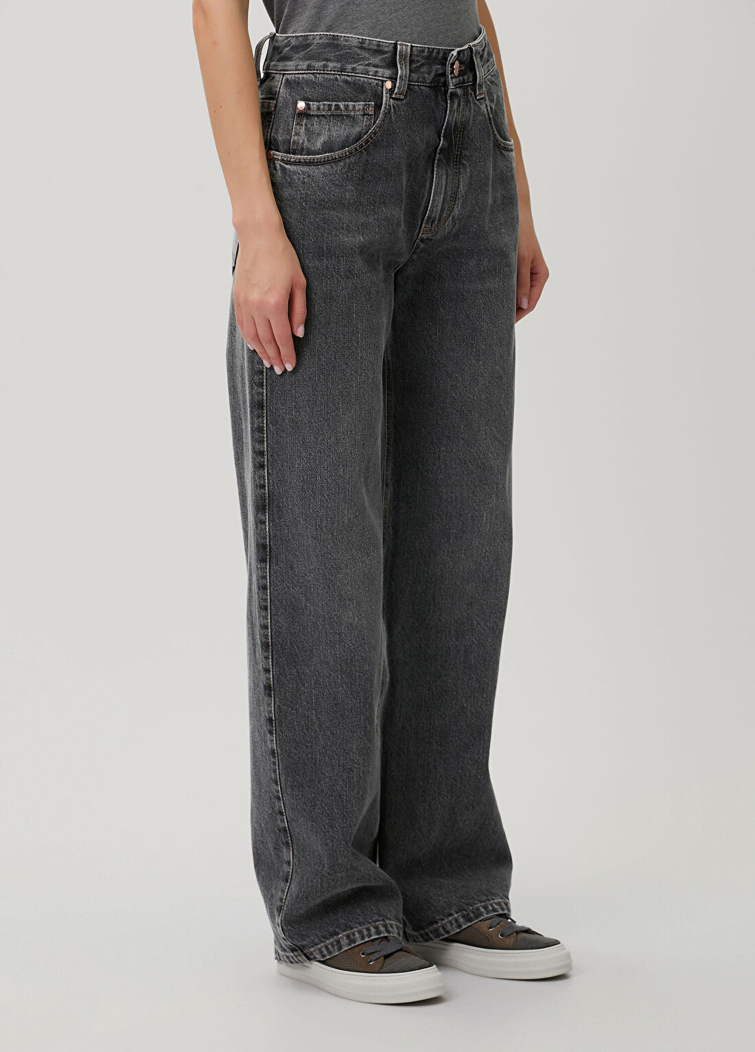 Brunello Cucinelli Koyu Gri Jean Pantolon görsel 3