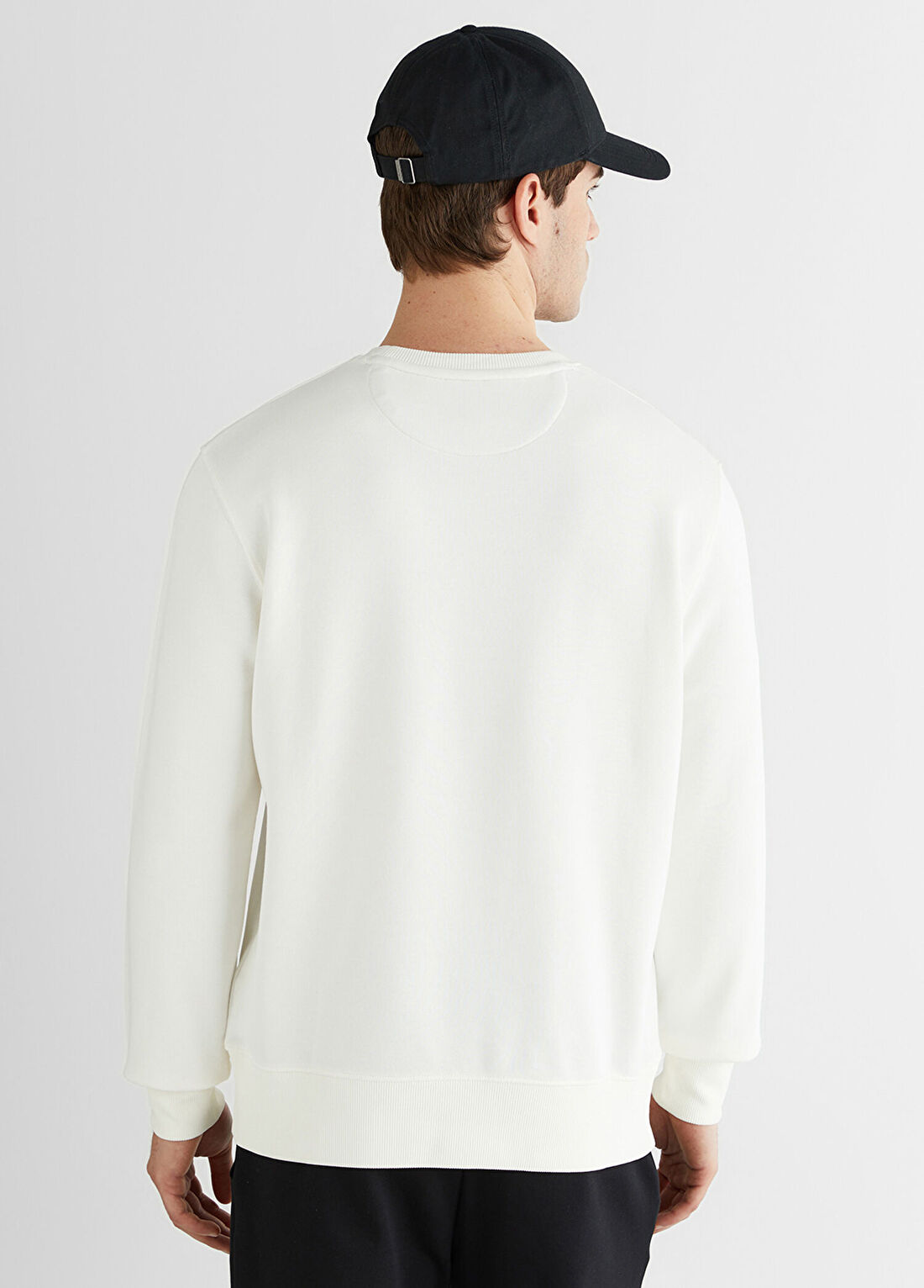 Gant Krem Rengi Bisiklet Yaka Regular Fit Erkek Sweatshirt görsel 2