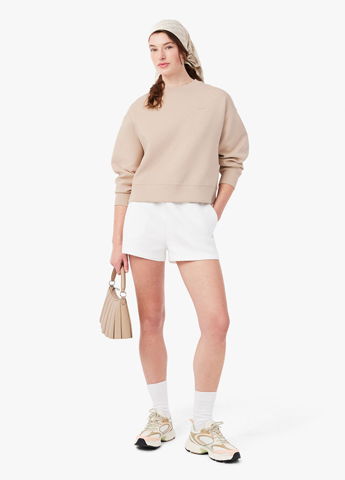 Lacoste Bej Oversize Fit Bisiklet Yaka Uzun Kollu Kadın Sweatshirt görsel 4