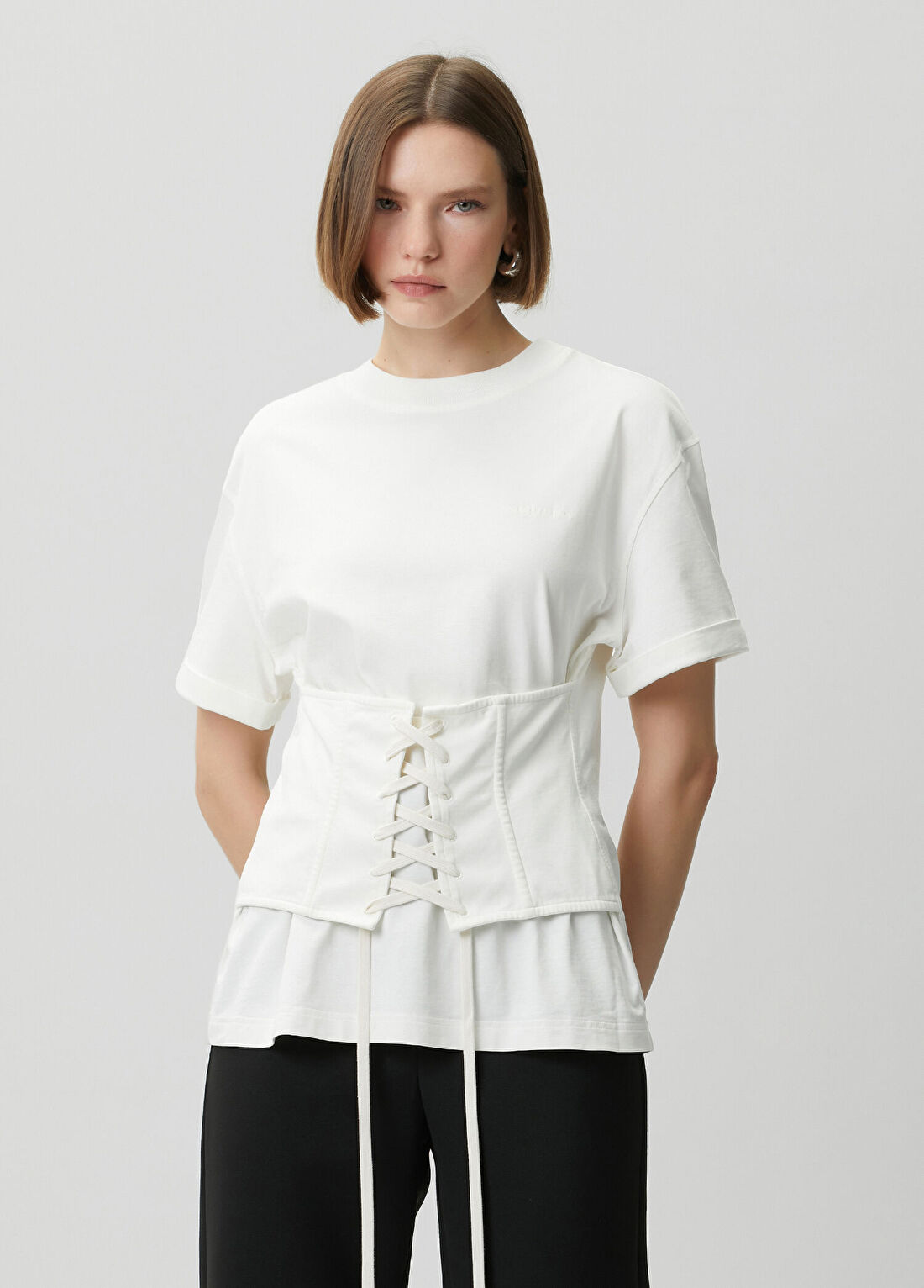 McQueen Krem Korsaj Detaylı T-shirt