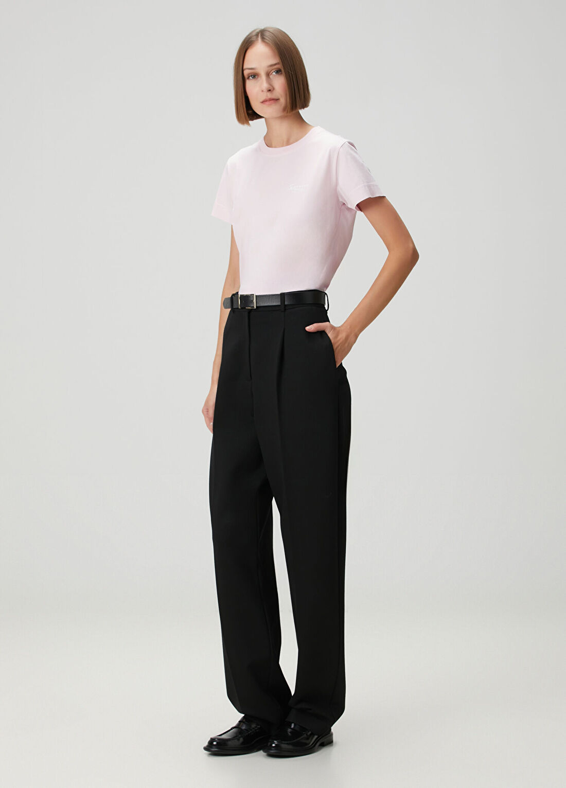 Givenchy Pembe Logo Baskılı T-shirt görsel 2