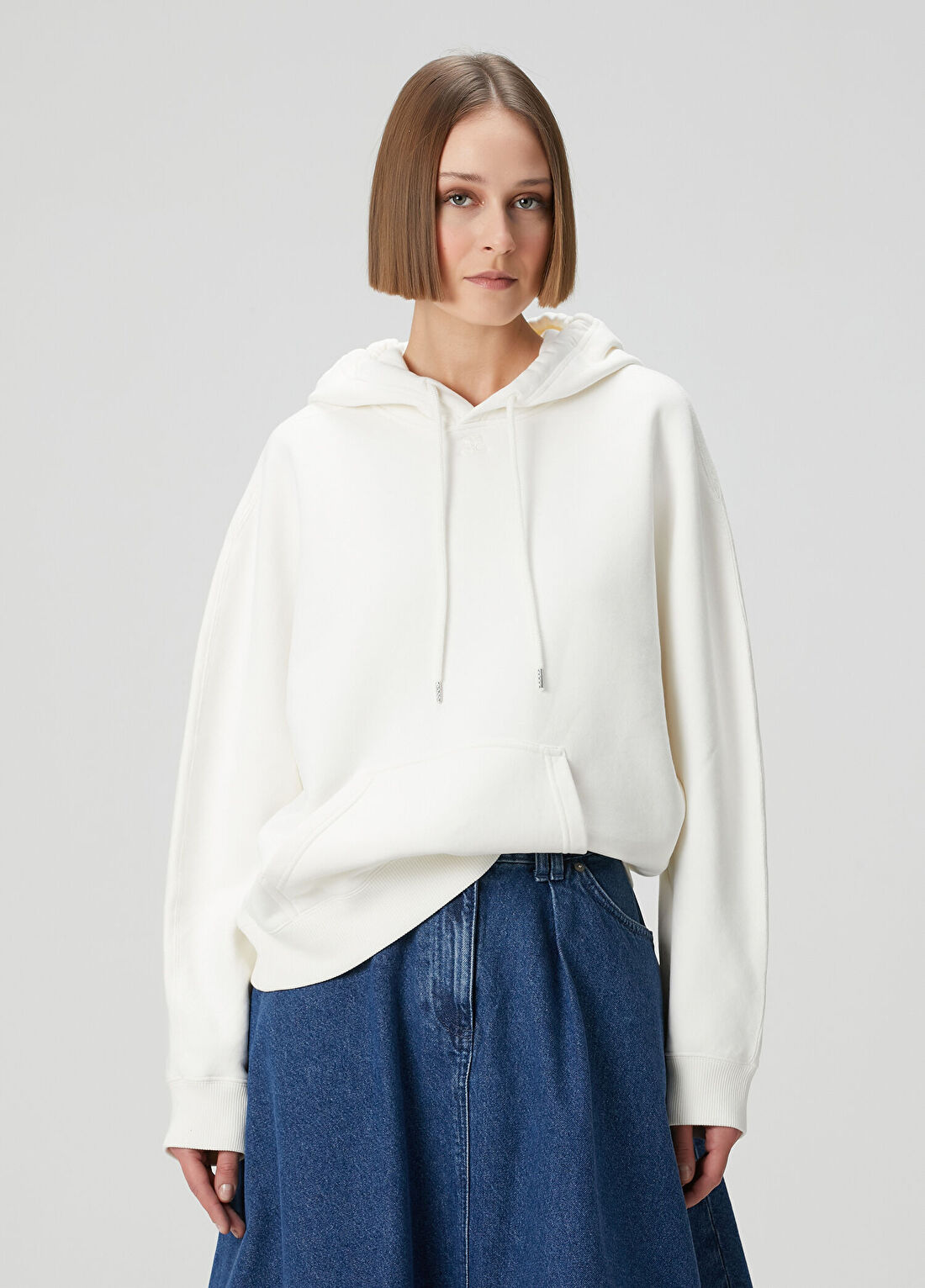 Courreges Oversized Beyaz Kapüşonlu Sweatshirt